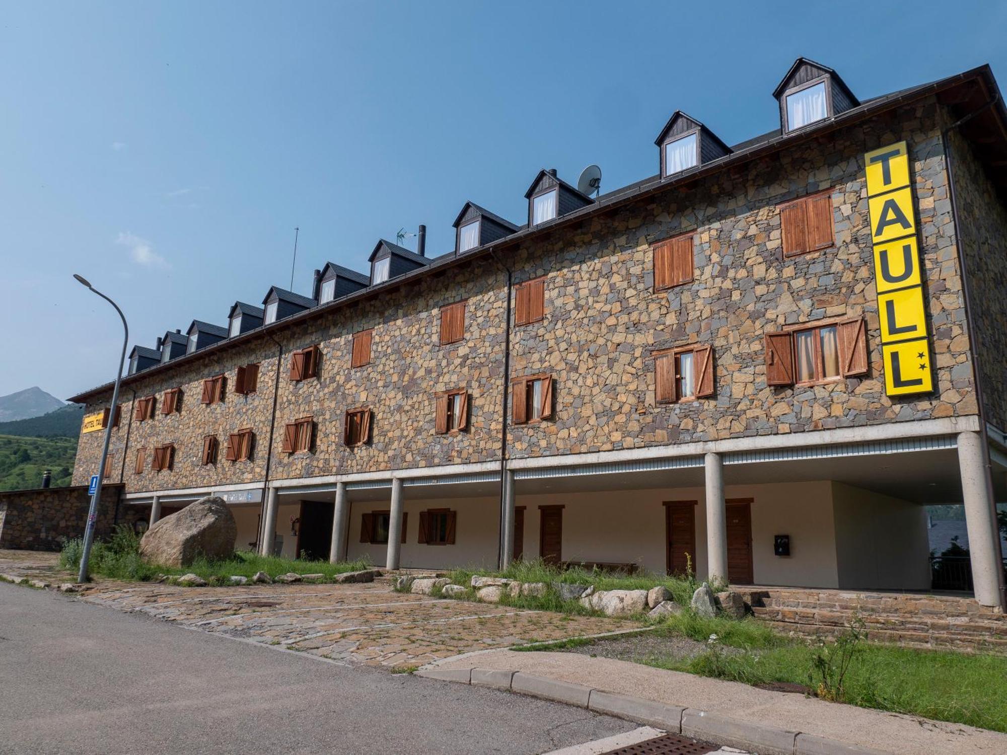 Hotel Tauell Pla de l'Ermita Exterior photo